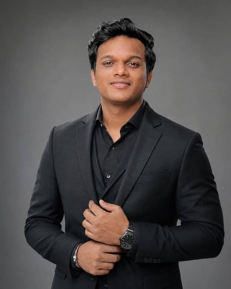 Founder & Director (FD) portrait
